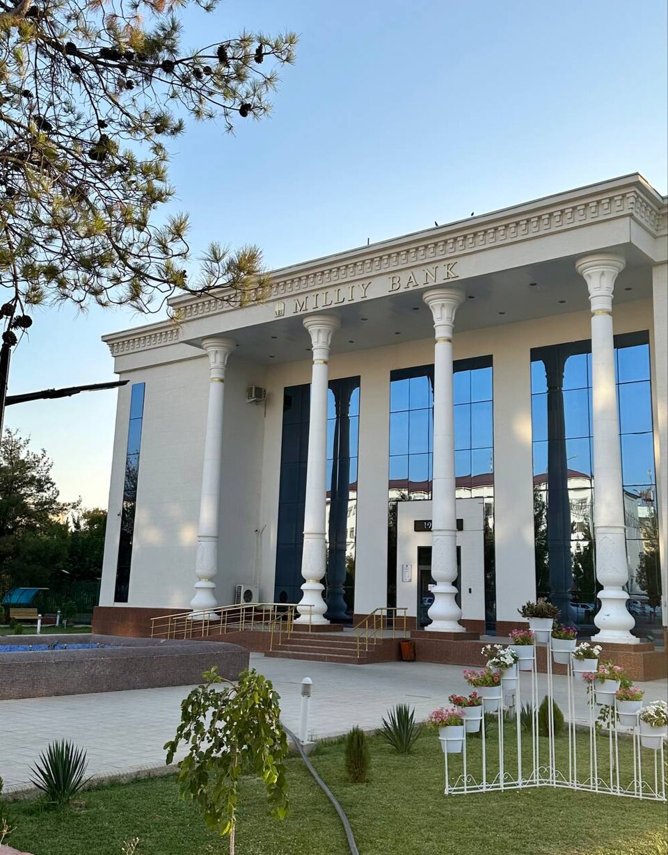 АКБ Микрокредитбанк